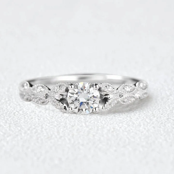 Round Cut Vintage Moissanite Engagement Ring