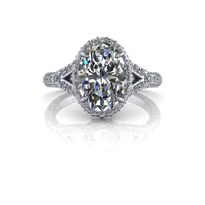 Beckett No. 1 Moissanite Ring